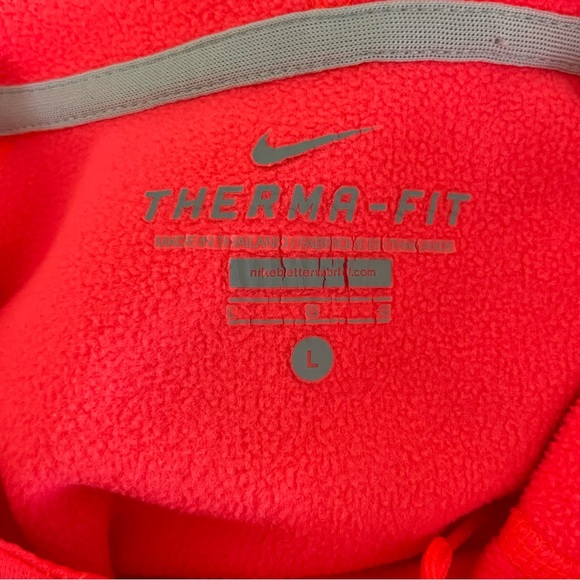 Nike Therma Fit Vibrant Neon Pink Fleece Pullover Hoodie Sweatshirt - Picture 8 of 10
